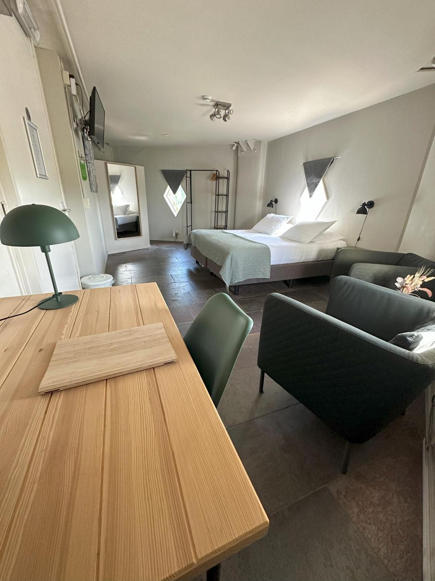 Hotel De Watertoren Dordrecht Bagian luar foto