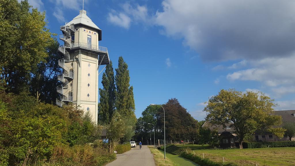 Hotel De Watertoren Dordrecht Bagian luar foto